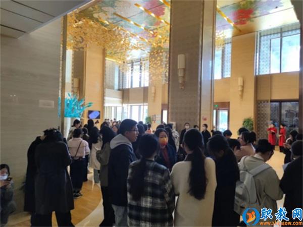 图片 8 图片 8